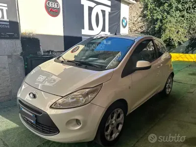 Usata Ford Ka 75 CV (55 kW) 2012 Bianco Utilitaria