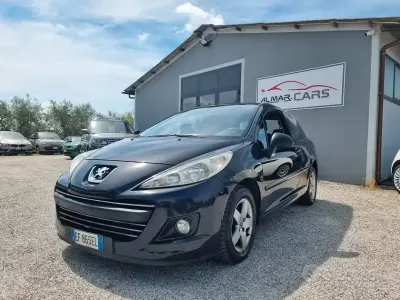 Usata Peugeot 207 Access 68 CV (50 kW) 2011 Nero Berlina