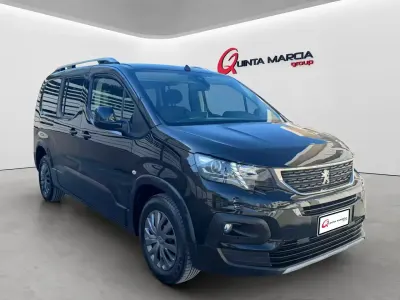 Usata Peugeot Rifter Allure 131 CV (96 kW) 2020 Nero Monovolume