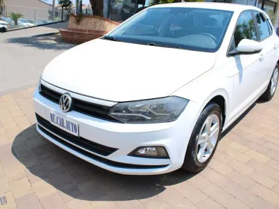 Usata VW Polo Comfortline 65 CV (47 kW) 2018 Bianco Utilitaria