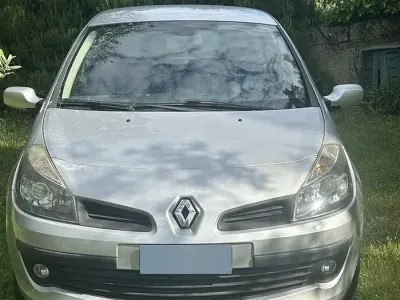 Usata Renault Clio II 75 CV (55 kW) 2005 Grigio Berlina