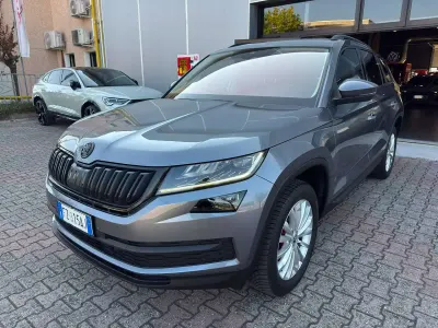 Usata Skoda Kodiaq 150 CV (110 kW) 2020 Grigio platino SUV