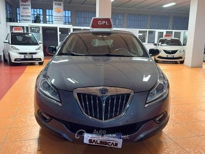 Usata Lancia Delta 150 CV (110 kW) 2009 Giallo Utilitaria