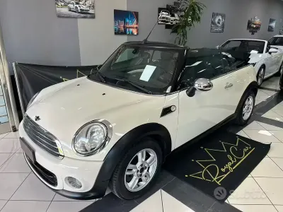 Begagnad Mini One Cabriolet 98 HK (72 kW) 2011 Vit Cab