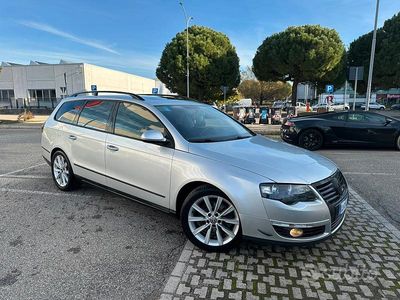 Grigio Usata 2007 VW Passat Highline Station wagon | 2500 € (Buon prezzo)