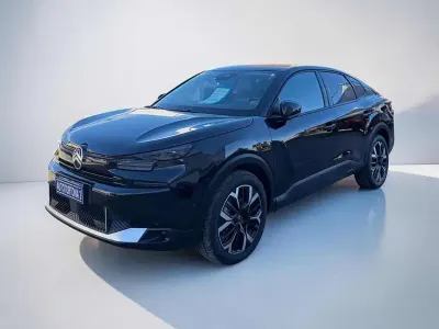 Usata Citroën C4 X 136 CV (100 kW) 2025 Nero metallizzato SUV