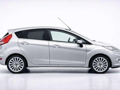 Begagnad Ford Fiesta Titanium 68 HK (50 kW) 2009 Grå Sedan