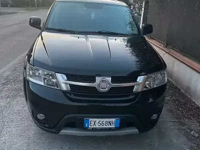 Usata Fiat Freemont 170 CV (125 kW) 2014 Nero SUV
