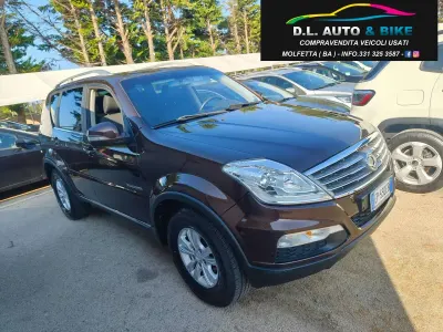 Usata SsangYong Rexton 155 CV (114 kW) 2013 Marrone SUV