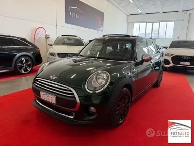 Begagnad Mini One D Hype 94 HK (69 kW) 2017 Grön Halvkombi