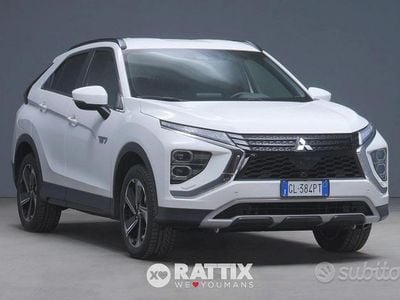 Usata Mitsubishi Eclipse Instyle 97 CV (71 kW) 2022 Bianco SUV