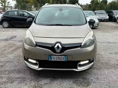 Usata Renault Scénic III LIMITED 110 CV (80 kW) 2016 Grigio Monovolume