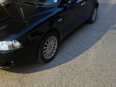 usata Alfa Romeo 147 147 1.9 JTD (120) 5 porte Distinctive