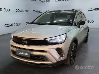 Usata Opel Crossland Ultimate 110 CV (80 kW) 2023 Grigio SUV
