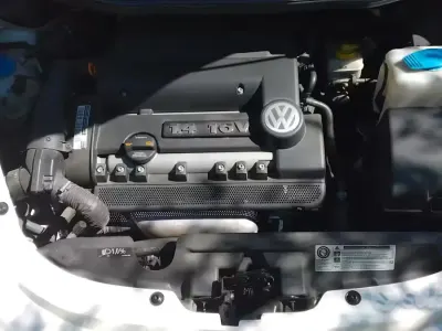 Usata VW New Beetle 75 CV (55 kW) 2009 Bianco Utilitaria