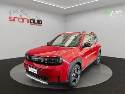 Nuova Fiat Grande Panda La Prima 110 CV (80 kW) 2025 Rosso Utilitaria