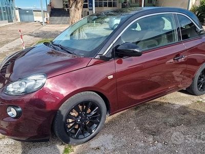 Usata Opel Adam Jam 70 CV (51 kW) 2016 Rosso Utilitaria