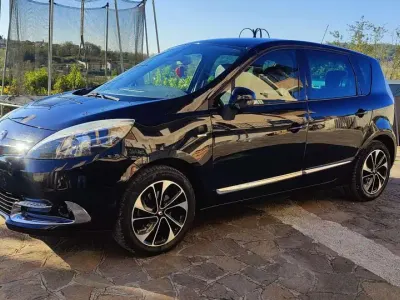 Usata Renault Scénic III Bose Edition 110 CV (80 kW) 2016 Nero Monovolume