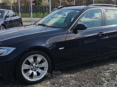 Usata BMW 330 231 CV (169 kW) 2007 Blu Station wagon