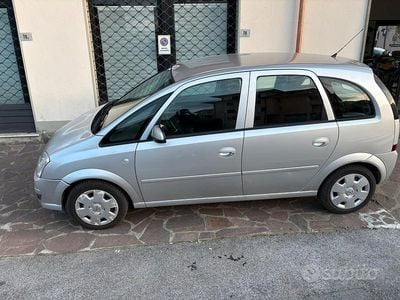 Usata Opel Meriva 75 CV (55 kW) 2009 Grigio Monovolume