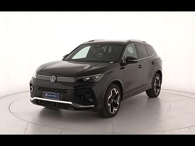 Usata VW Tiguan R-line 150 CV (110 kW) 2025 Nero SUV