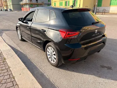 Usata Seat Ibiza Business 95 CV (69 kW) 2019 Nero Utilitaria