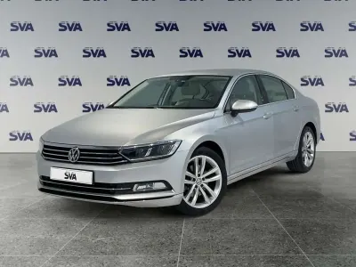 Usata VW Passat Highline 190 CV (139 kW) 2015 Reflex silver Berlina