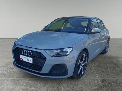 Usata Audi A1 Sportback Business 110 CV (80 kW) 2024 Grigio zinco perla Utilitaria