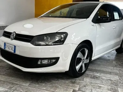 Usata VW Polo Comfortline 90 CV (66 kW) 2012 Bianco Utilitaria