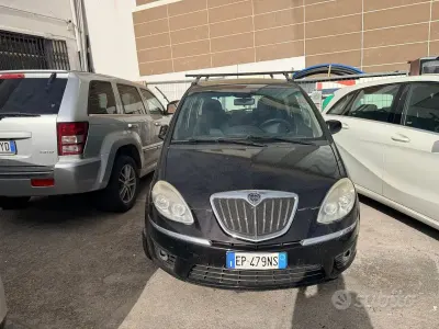 Usata Lancia Musa S 95 CV (69 kW) 2010 Nero Monovolume