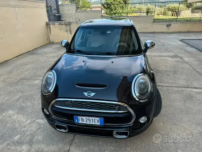 Usata Mini Cooper SD 170 CV (125 kW) 2015 Marrone Utilitaria
