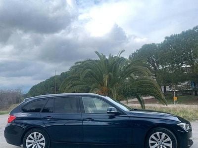 Usata BMW 318 Efficient Dynamics 143 CV (105 kW) 2014 Blu Station wagon