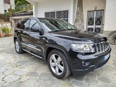 Usata Jeep Grand Cherokee Overland 241 CV (177 kW) 2011 Nero SUV