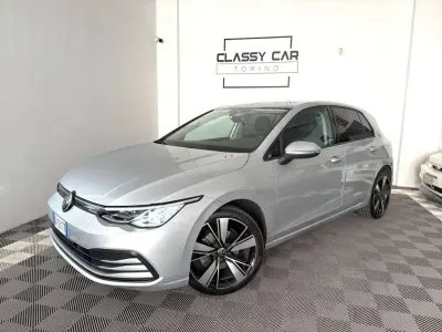 Usata VW Golf VIII Style 131 CV (96 kW) 2020 Argento Berlina