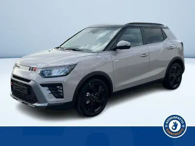 Nuova KGM Tivoli 163 CV (119 kW) 2026 Beige SUV