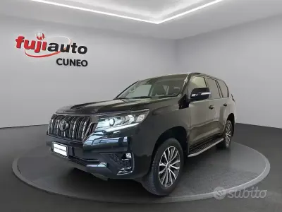 Usata Toyota Land Cruiser Anniversary 204 CV (150 kW) 2021 Deep black met SUV