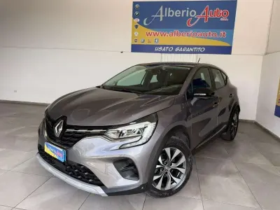 Usata Renault Captur Intens 95 CV (69 kW) 2020 Grigio SUV