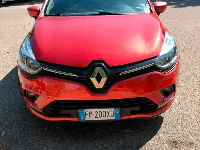 Usata Renault Clio IV 90 CV (66 kW) 2018 Rosso Berlina