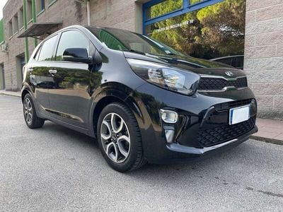 Usata Kia Picanto X-Line 67 CV (49 kW) 2019 Nero Utilitaria