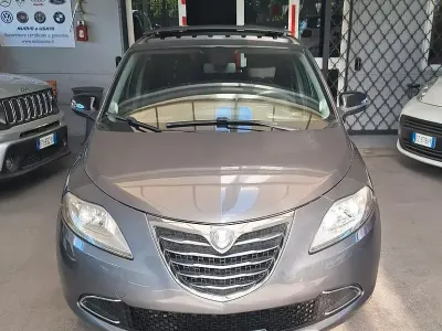 Usata Lancia Ypsilon S 85 CV (62 kW) 2011 Grigio Utilitaria