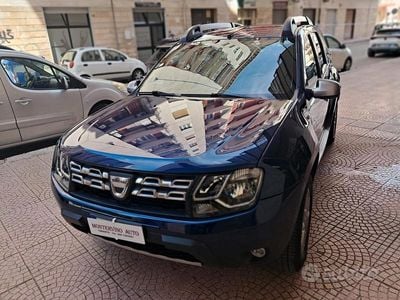 Usata Dacia Duster 110 CV (80 kW) 2015 Blu SUV