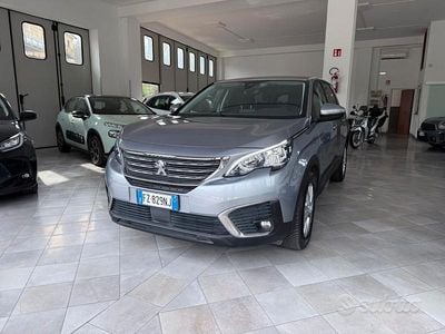 Usata Peugeot 5008 Crossway 130 CV (95 kW) 2019 Grigio SUV