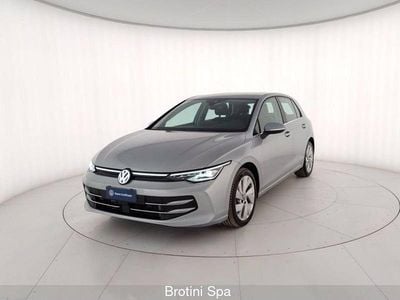Usata VW Golf VIII Style 150 CV (110 kW) 2025 Grigio metallizzato Utilitaria