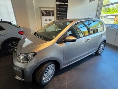 Usata VW up! move up! 65 CV (47 kW) 2021 Grigio Utilitaria