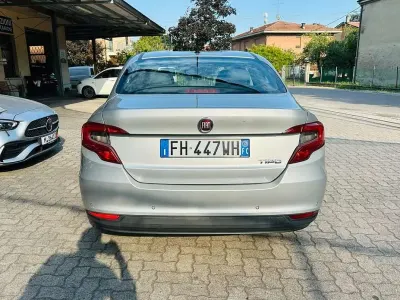 Usata Fiat Tipo Easy 95 CV (69 kW) 2016 Berlina