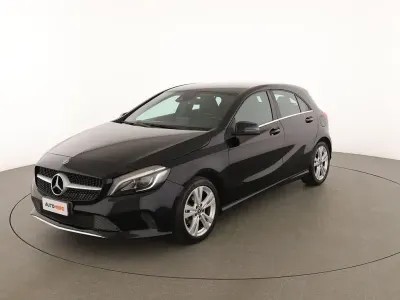 Usata Mercedes A180 Premium 110 CV (80 kW) 2017 Nero Berlina