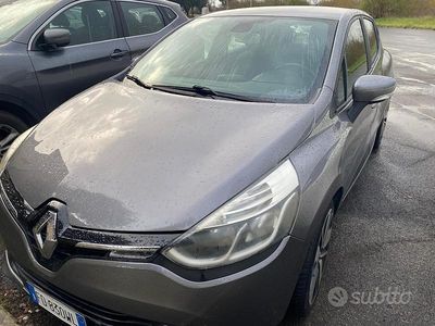Usata Renault Clio IV Zen 90 CV (66 kW) 2016 Grigio Berlina