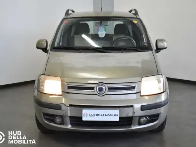 Usata Fiat Panda Dynamic 69 CV (50 kW) 2010 Grigio Utilitaria