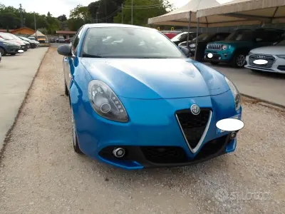 Usata Alfa Romeo Giulietta Business 120 CV (88 kW) 2018 Blu Utilitaria