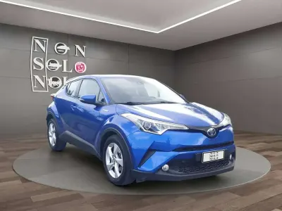 Usata Toyota C-HR Business Edition 98 CV (72 kW) 2020 Blu/azzurro SUV